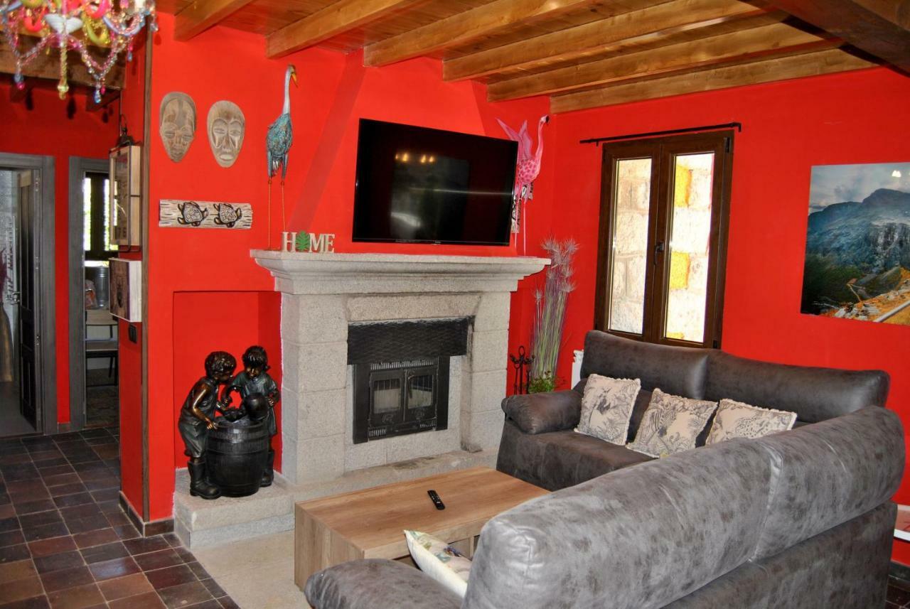 Complejo Casas Rurales Mansiones Y Villas Deluxe Collado Mediano Exterior photo